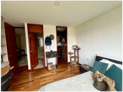 Apartamento de 3 alcobas en venta en Alejandria, Medellín, 219 m² · foto 14 de 20