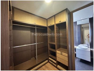 Casa de 3 alcobas en venta en El Poblado, Medellín, 298 m² · foto 15 de 20