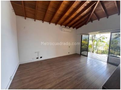 Casa de 3 alcobas en venta en El Poblado, Medellín, 298 m² · foto 17 de 20