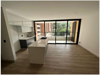 Apartamento de 3 alcobas en venta en Loma De Los Mesa, Envigado, 86 m² · foto 2 de 10