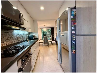 Casa de 3 alcobas en venta en Transversal Intermedia, Envigado, 198 m² · foto 7 de 20