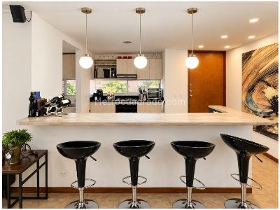 Apartamento de 2 alcobas en venta en El Tesoro, Medellín, 118 m² · foto 13 de 20