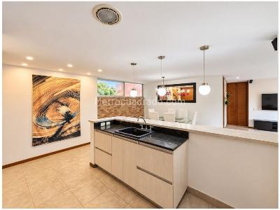 Apartamento de 2 alcobas en venta en El Tesoro, Medellín, 118 m² · foto 17 de 20