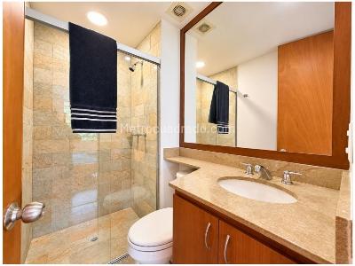 Apartamento de 2 alcobas en venta en El Tesoro, Medellín, 118 m² · foto 18 de 20