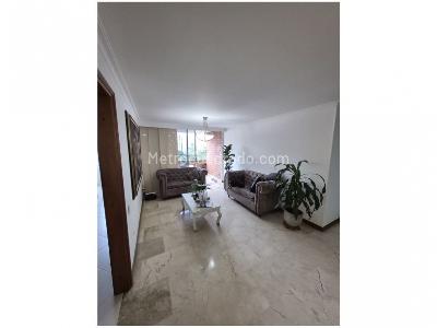 Apartamento de 3 alcobas en venta en Laureles, Medellín, 108 m² · foto 5 de 19