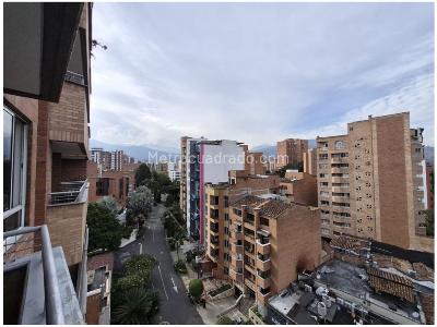 Apartamento de 3 alcobas en venta en Laureles, Medellín, 108 m² · foto 7 de 19