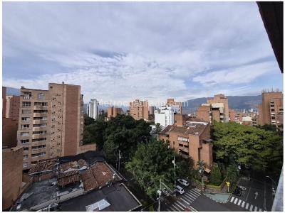 Apartamento de 3 alcobas en venta en Laureles, Medellín, 108 m² · foto 8 de 19