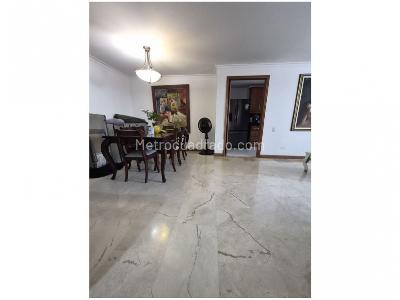 Apartamento de 3 alcobas en venta en Laureles, Medellín, 108 m² · foto 15 de 19