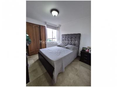Apartamento de 3 alcobas en venta en Laureles, Medellín, 108 m² · foto 17 de 19