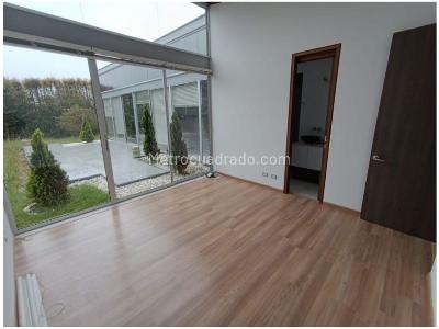 Casa de 5 alcobas en venta en Loma Del Escobero, Envigado, 400 m² · foto 11 de 19