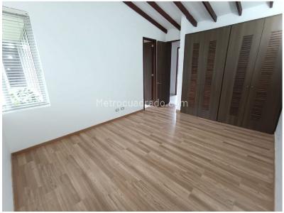 Casa de 5 alcobas en venta en Loma Del Escobero, Envigado, 400 m² · foto 14 de 19