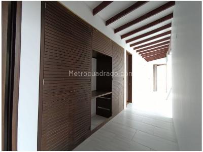 Casa de 5 alcobas en venta en Loma Del Escobero, Envigado, 400 m² · foto 15 de 19