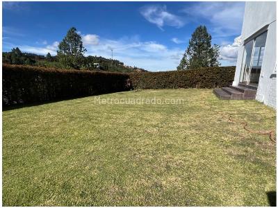 Casa de 3 alcobas en venta en Loma Del Escobero, Envigado, 290 m² · foto 8 de 14
