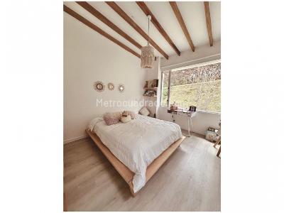 Casa de 3 alcobas en venta en Loma Del Escobero, Envigado, 300 m² · foto 6 de 20
