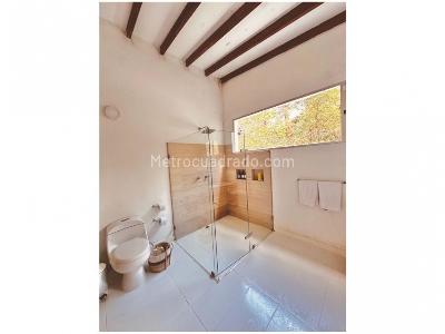 Casa de 3 alcobas en venta en Loma Del Escobero, Envigado, 300 m² · foto 12 de 20