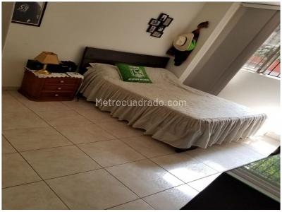 Apartamento de 4 alcobas en venta en Conquistadores, Medellín, 144 m² · foto 3 de 14