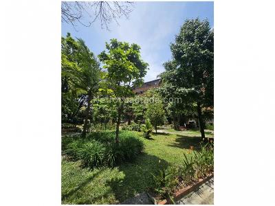 Apartamento de 3 alcobas en venta en Castropol, Medellín, 159 m² · foto 12 de 12