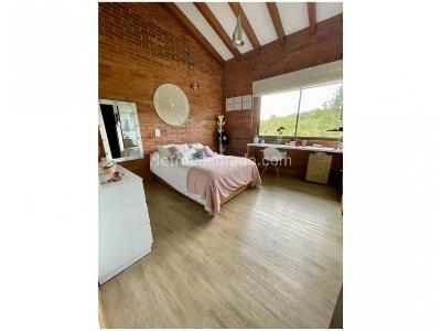 Casa de 4 alcobas en venta en Loma Del Escobero, Envigado, 515 m² · foto 8 de 20