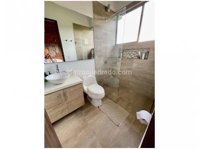 Casa de 4 alcobas en venta en Loma Del Escobero, Envigado, 515 m² · foto 9 de 20