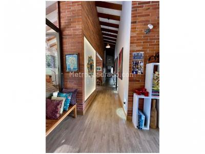 Casa de 4 alcobas en venta en Loma Del Escobero, Envigado, 515 m² · foto 14 de 20