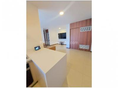 Apartamento de 3 alcobas en venta en Loma De Las Brujas, Envigado, 92 m² · foto 3 de 20