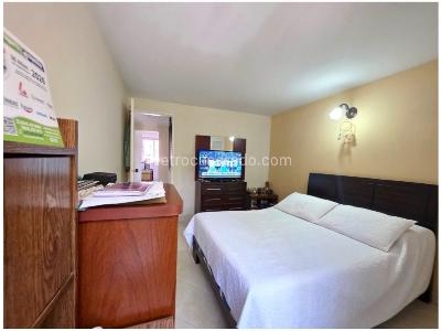 Apartamento de 3 alcobas en venta en Santa Teresita, Medellín, 96 m² · foto 15 de 20