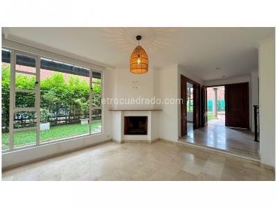 Casa de 4 alcobas en venta en La Concha, Medellín, 281 m² · foto 3 de 20