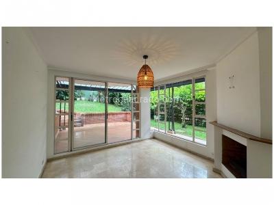 Casa de 4 alcobas en venta en La Concha, Medellín, 281 m² · foto 4 de 20
