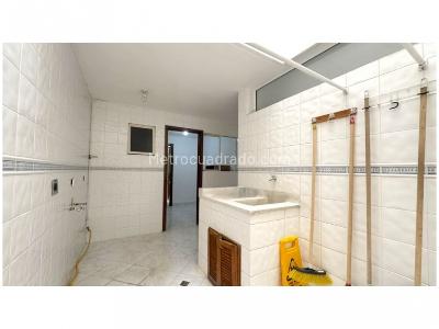 Casa de 4 alcobas en venta en La Concha, Medellín, 281 m² · foto 9 de 20