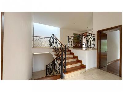 Casa de 4 alcobas en venta en La Concha, Medellín, 281 m² · foto 15 de 20