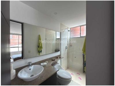 Apartamento de 3 alcobas en venta en Camino Verde, Envigado, 82 m² · foto 12 de 20