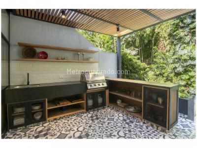 Casa de 3 alcobas en venta en La Sebastiana, Envigado, 241 m² · foto 2 de 20