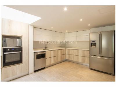 Casa de 3 alcobas en venta en La Sebastiana, Envigado, 241 m² · foto 10 de 20