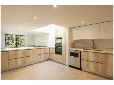 Casa de 3 alcobas en venta en La Sebastiana, Envigado, 241 m² · foto 12 de 20