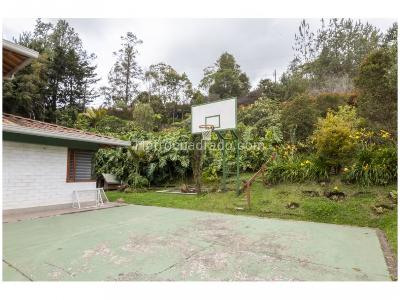 Casa de 3 alcobas en venta en Alto Del Escobero, Envigado · foto 2 de 20