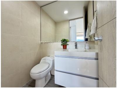 Apartamento de 3 alcobas en venta en El Poblado, Medellín, 165 m² · foto 6 de 15