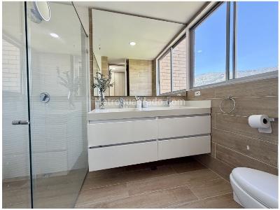 Apartamento de 3 alcobas en venta en El Poblado, Medellín, 165 m² · foto 10 de 15