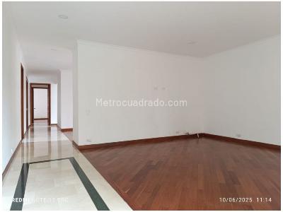 Apartamento de 3 alcobas en venta en Laureles, Medellín, 161 m² · foto 8 de 12
