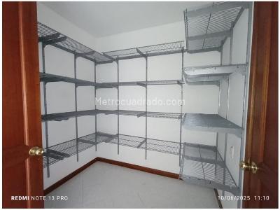 Apartamento de 3 alcobas en venta en Laureles, Medellín, 161 m² · foto 12 de 12