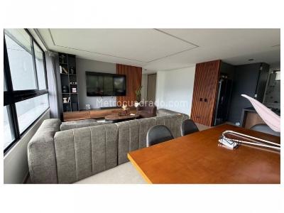 Apartamento de 3 alcobas en venta en Loma De Las Brujas, Envigado, 167 m² · foto 2 de 20