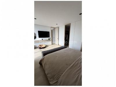 Apartamento de 3 alcobas en venta en Loma De Las Brujas, Envigado, 167 m² · foto 10 de 20