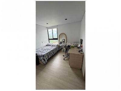 Apartamento de 3 alcobas en venta en Loma De Las Brujas, Envigado, 167 m² · foto 13 de 20