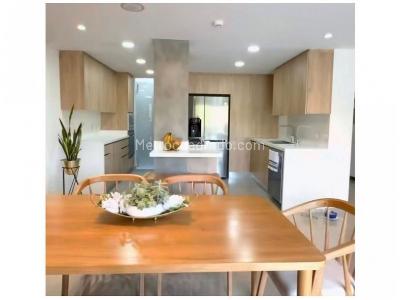 Casa de 3 alcobas en venta en Loma Del Chocho, Envigado, 246 m² · foto 3 de 14