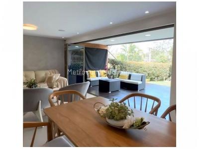 Casa de 3 alcobas en venta en Loma Del Chocho, Envigado, 246 m² · foto 7 de 14