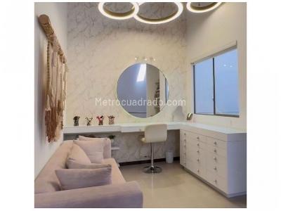 Casa de 3 alcobas en venta en Loma Del Chocho, Envigado, 246 m² · foto 10 de 14