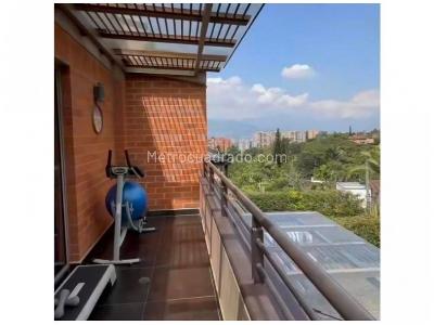 Casa de 3 alcobas en venta en Loma Del Chocho, Envigado, 246 m² · foto 12 de 14