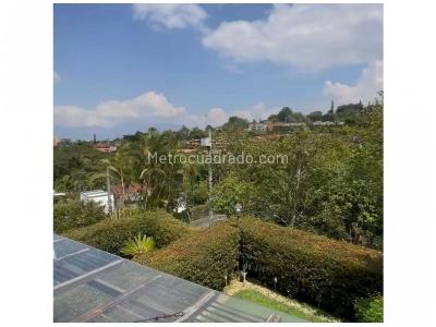 Casa de 3 alcobas en venta en Loma Del Chocho, Envigado, 246 m² · foto 14 de 14