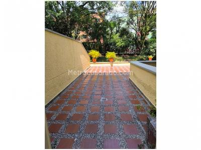 Apartamento de 4 alcobas en venta en Calasanz, Medellín, 176 m² · foto 11 de 18