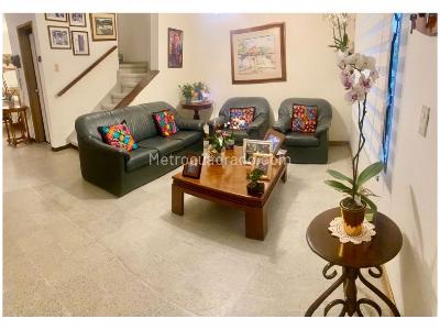 Casa de 5 alcobas en venta en Malibu, Medellín, 220 m² · foto 4 de 18