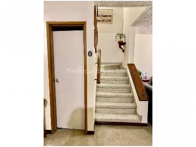 Casa de 5 alcobas en venta en Malibu, Medellín, 220 m² · foto 12 de 18